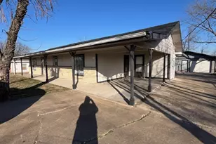5706 Lee St, Greenville, TX 75401 - Photo 16