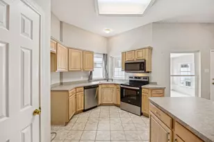 6406 Scotsbluff Ct, Arlington, TX 76001 - Photo 8