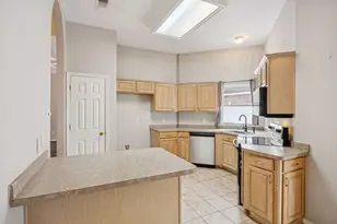 6406 Scotsbluff Ct, Arlington, TX 76001 - Photo 10