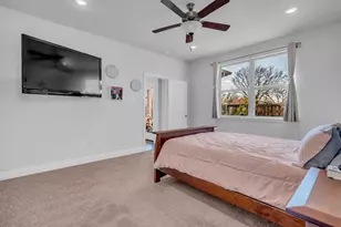 912 Crockett St, Aubrey, TX 76227 - Photo 16