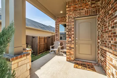 912 Crockett Street, Aubrey, TX 76227 - Photo 4