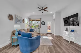 912 Crockett St, Aubrey, TX 76227 - Photo 12