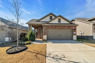 912 Crockett Street, Aubrey, TX 76227 - Photo 2