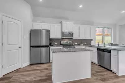 912 Crockett Street, Aubrey, TX 76227 - Photo 8