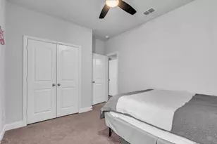 912 Crockett St, Aubrey, TX 76227 - Photo 22