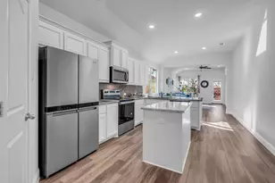 912 Crockett St, Aubrey, TX 76227 - Photo 6