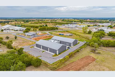 920 Tucker Way, Granbury, TX 76048 - Photo 40