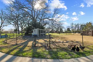 1546 Bluff Springs Rd, Ferris, TX 75125 - Photo 40