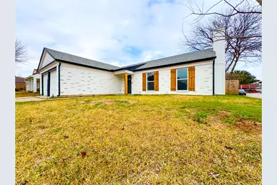 2602 Bennington Court, Grand Prairie, TX 75052 - Photo 2