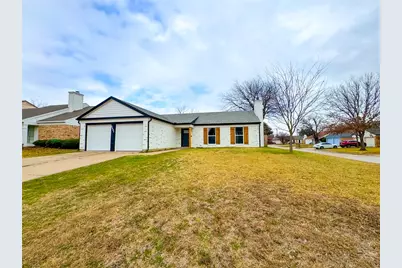 2602 Bennington Court, Grand Prairie, TX 75052 - Photo 1