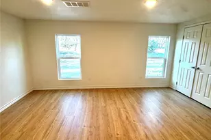 251 E Crow St, Stephenville, TX 76401 - Photo 6