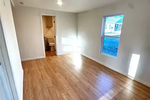 251 E Crow St, Stephenville, TX 76401 - Photo 2