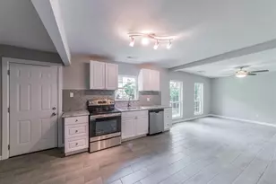 4613 Reed St, Fort Worth, TX 76119 - Photo 4