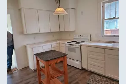 921 W Oak Street, Denton, TX 76201 - Photo 2