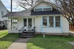 921 W Oak St, Denton, TX 76201 - Photo 1