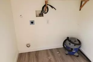 921 W Oak St, Denton, TX 76201 - Photo 16