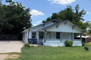 1208 Hall St, McKinney, TX 75069 - Photo 2