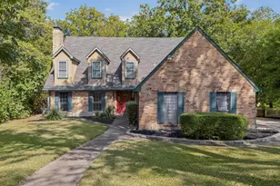 277 Creekwood Dr, Lancaster, TX 75146 - Photo 1