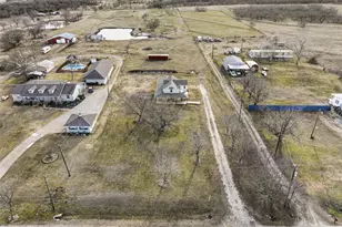 2026 Christian Rd, Ennis, TX 75119 - Photo 40