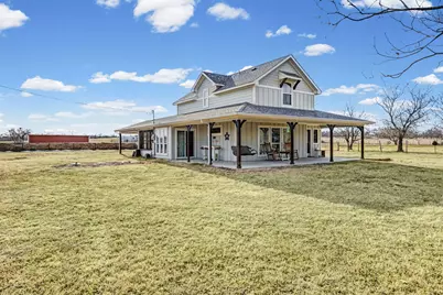 2026 Christian Road, Ennis, TX 75119 - Photo 2