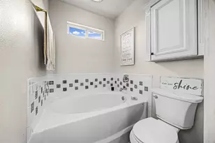 2026 Christian Rd, Ennis, TX 75119 - Photo 22