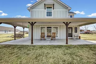 2026 Christian Rd, Ennis, TX 75119 - Photo 6