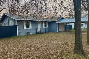 511 W Redwood, Campbell, TX 75422 - Photo 2