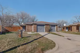4517 & 4521 Ebbtide Ct, Fort Worth, TX 76135 - Photo 4