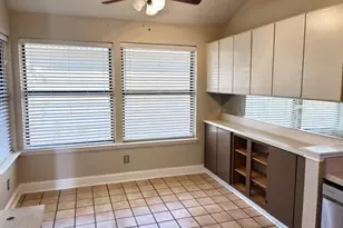 6017 Shady Valley Ct, Garland, TX 75043 - Photo 6