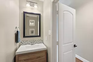 2202 Malin Dr, Trophy Club, TX 76262 - Photo 10