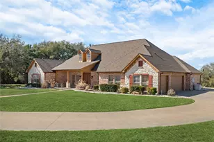 3506 Grand Harbor Ct, Granbury, TX 76049 - Photo 4