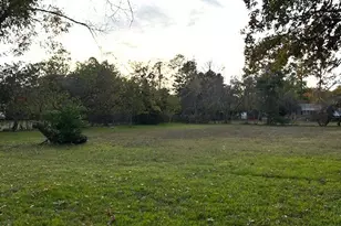 1013 Red Oak St, Azle, TX 76020 - Photo 14