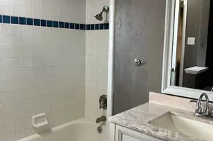 1013 Red Oak St, Azle, TX 76020 - Photo 10