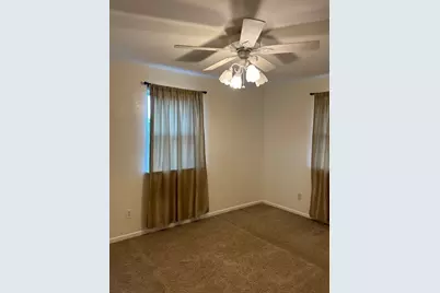 1013 Red Oak Street, Azle, TX 76020 - Photo 8