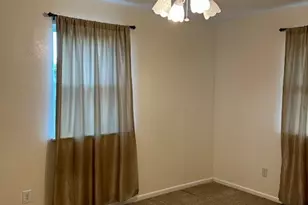 1013 Red Oak St, Azle, TX 76020 - Photo 8