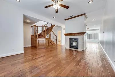 407 Josephine Street, Dallas, TX 75246 - Photo 2