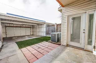 407 Josephine St, Dallas, TX 75246 - Photo 20