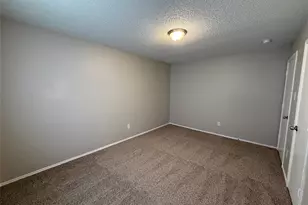 9636 Stonewood Dr, Dallas, TX 75227 - Photo 14