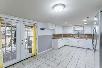 1704 Mountainview Drive, Waco, TX 76710 - Photo 6