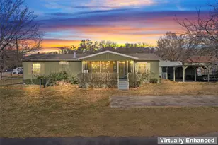 89 Park Ln, Gainesville, TX 76240 - Photo 1