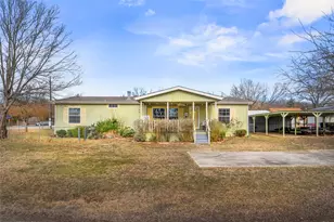 89 Park Ln, Gainesville, TX 76240 - Photo 2