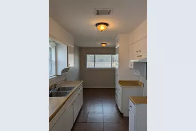 2901 San Marcos Drive, Fort Worth, TX 76116 - Photo 12