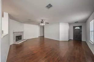 712 Grant St, Burleson, TX 76028 - Photo 6