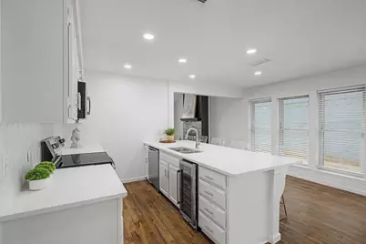 2217 Benbrook Drive, Carrollton, TX 75007 - Photo 10