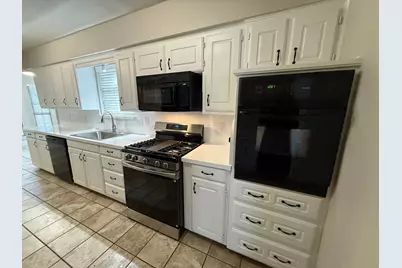 318 Shade Tree Street, Highland Village, TX 75077 - Photo 12