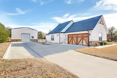 216 Deer Glade Court, Azle, TX 76020 - Photo 4