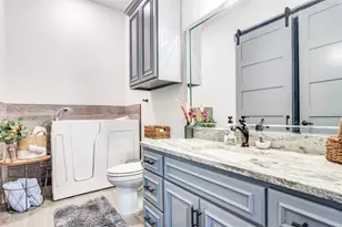 216 Deer Glade Ct, Azle, TX 76020 - Photo 28