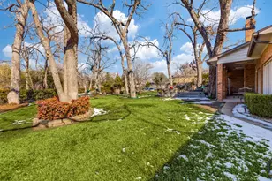 9915 Wood Forest Dr, Dallas, TX 75243 - Photo 30