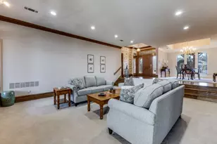 9915 Wood Forest Dr, Dallas, TX 75243 - Photo 10