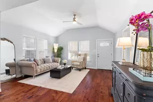 1003 Oak St, McKinney, TX 75069 - Photo 4